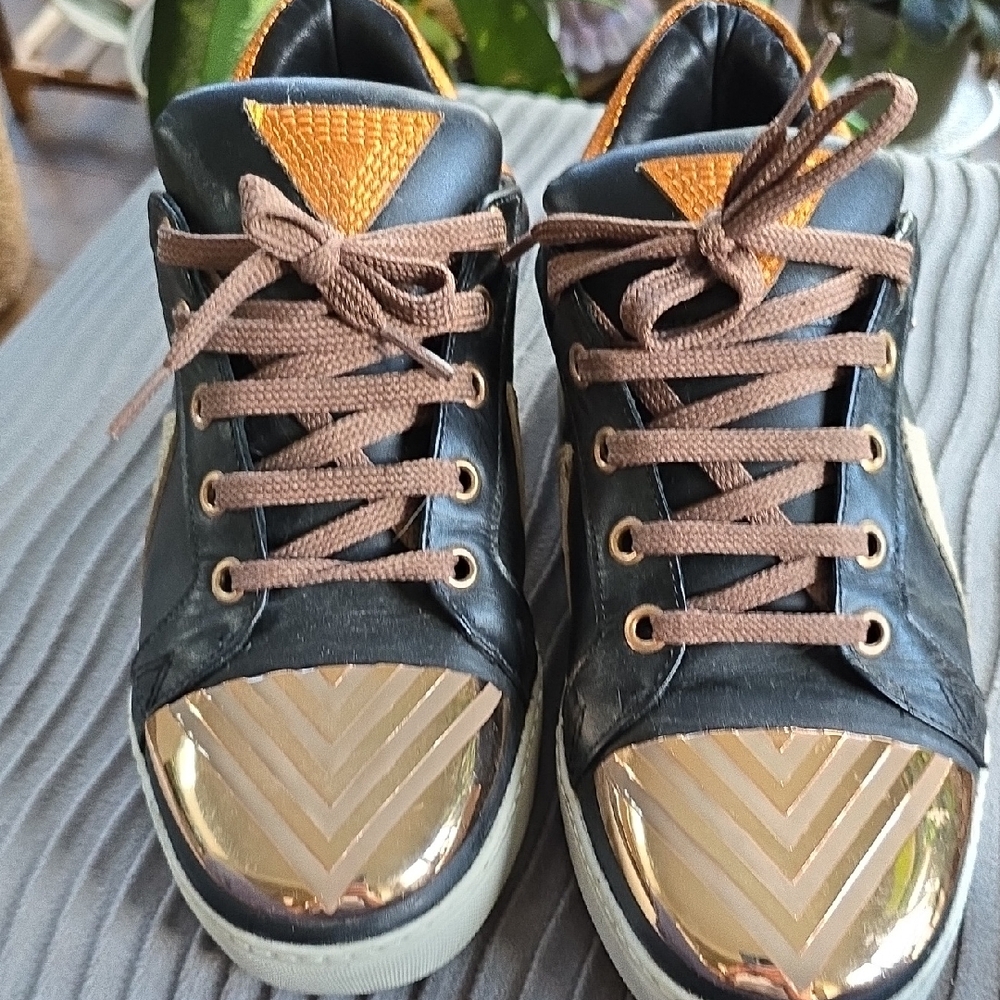 Ivy Kirzhner Black and Gold Women Sneakers